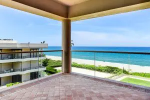Palm Beach Condo with a Beachview