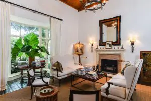 Phipps Plaza Property