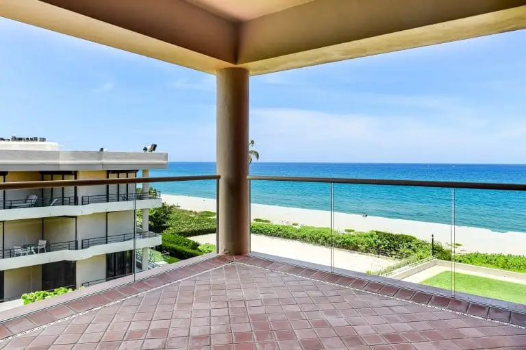 Palm Beach Condo with a Beachview